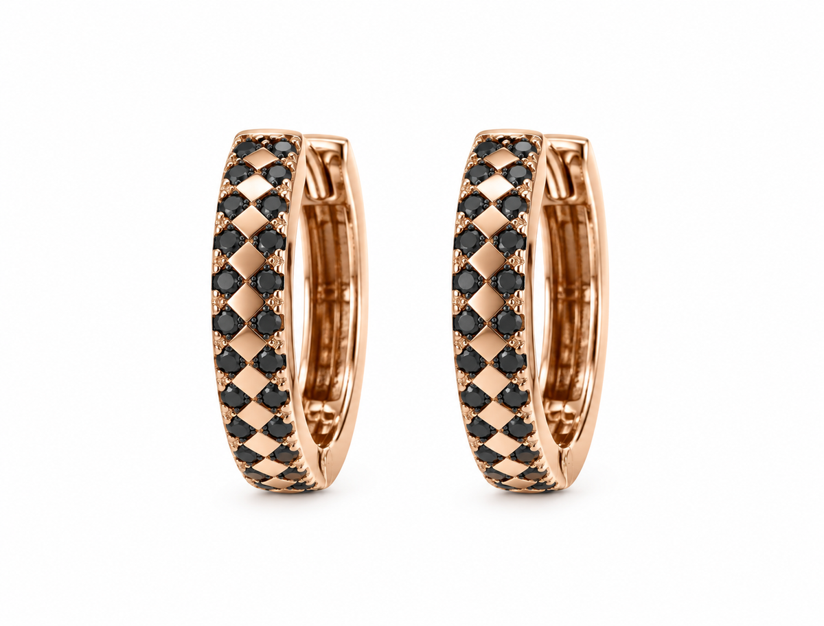 Aros pequeños de oro rosa con diamantes negros y motivos geométricos