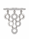 Anillo de oro blanco con círculos colgantes pulidos y adornados con diamantes